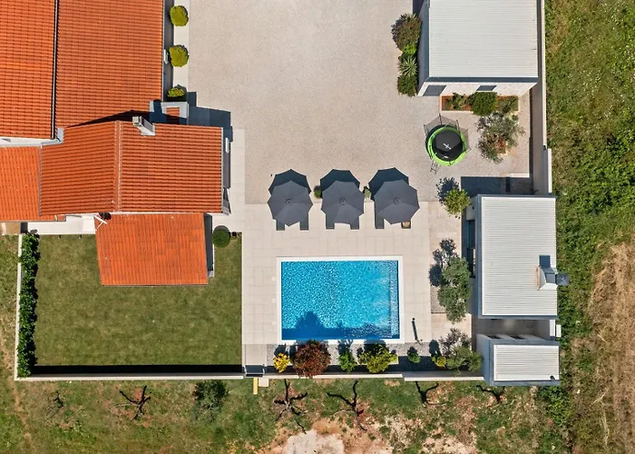 Villa Ana